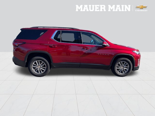 Used 2023 RADIANT RED TINTCOAT Chevrolet LT Cloth image 6