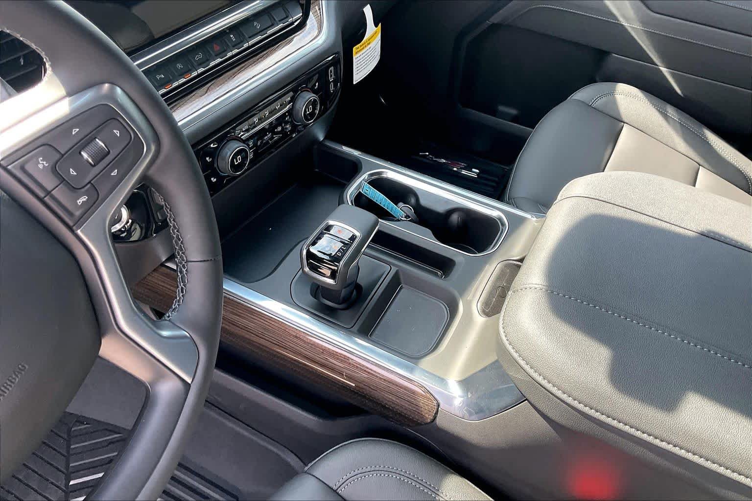 2026 Chevrolet Silverado 1500 LT Trail Boss - Photo 7