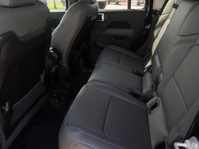 New 2026 Black Clear-Coat Exterior Paint Jeep Mojave image 12