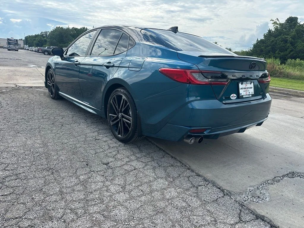 2025 Toyota Camry XSE - Photo 7