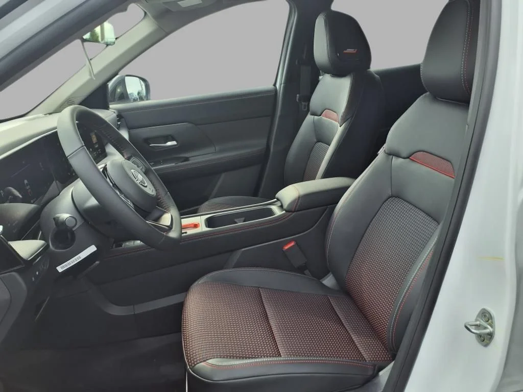 2025 Nissan Kicks SR AWD - Photo 20