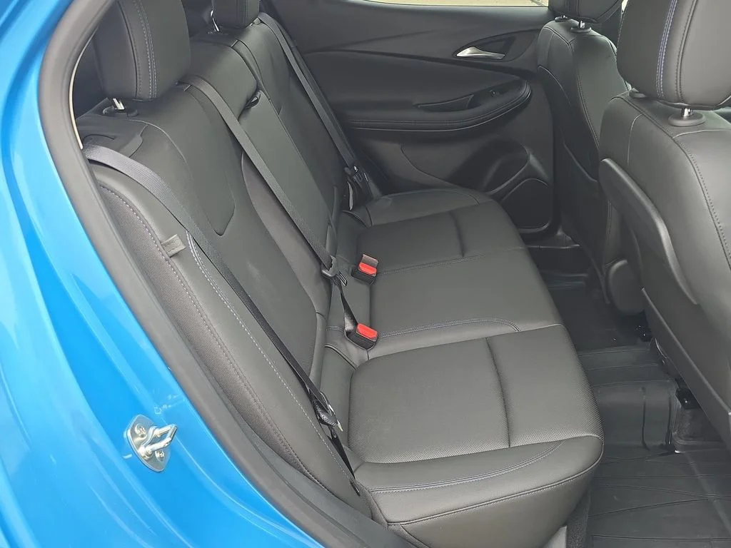 Used 2025 Blue Buick Sport Touring image 28