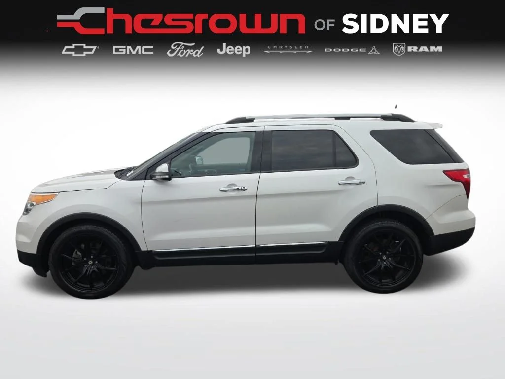 Used 2014 White Ford Limited image 8