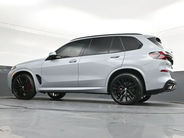 Used 2026 Gray BMW xDrive40i image 33