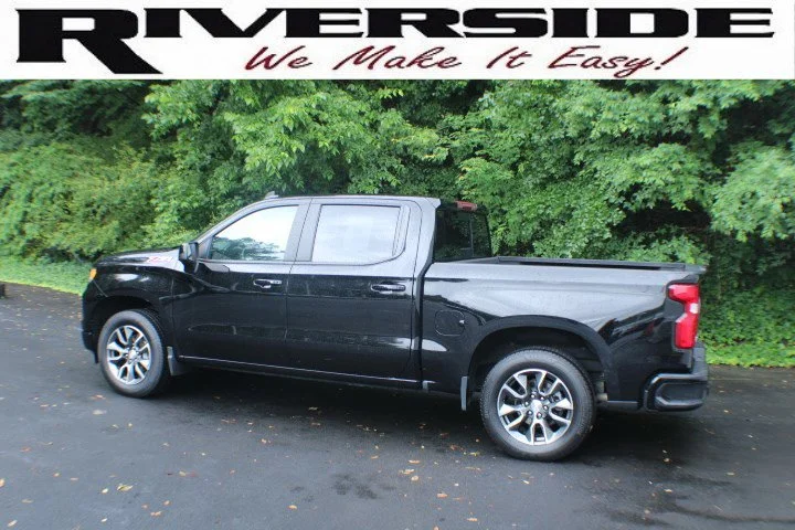 Used 2024 Black Chevrolet RST image 3