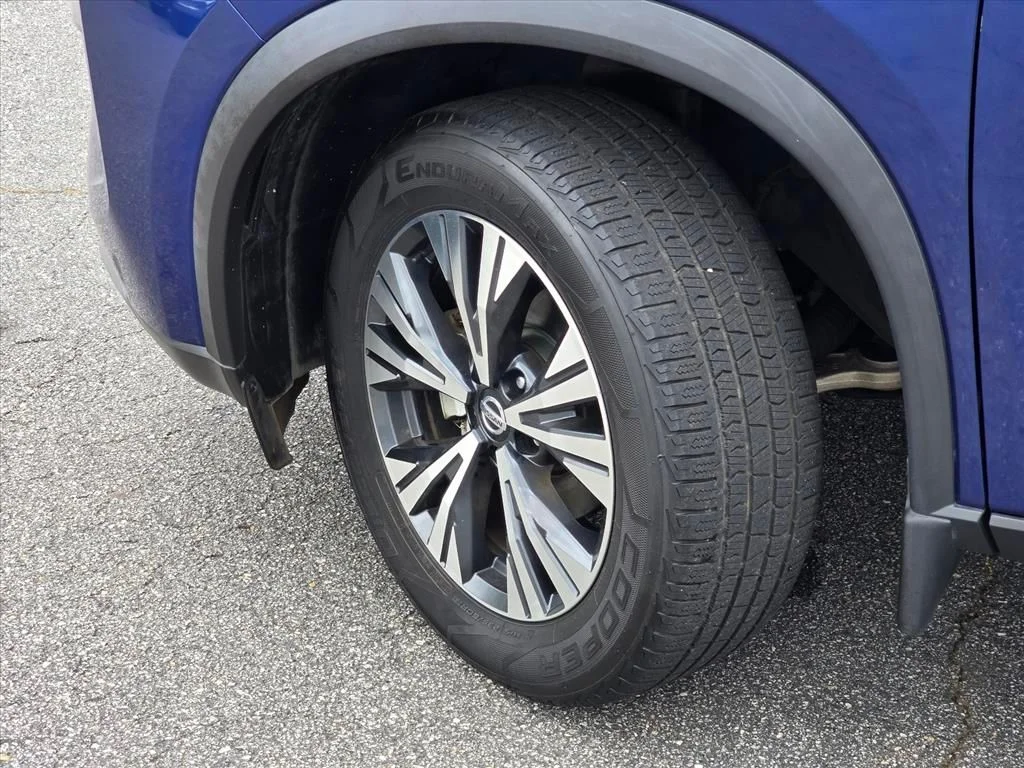 Used 2021 Blue Nissan SV image 27