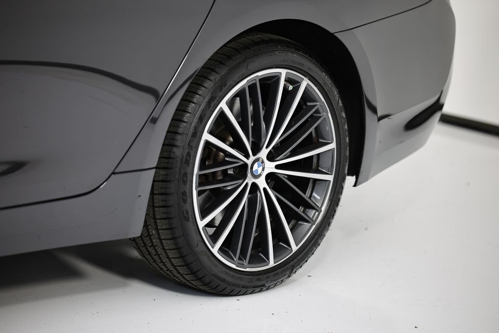 2023 BMW 5 Series 540i - Photo 12