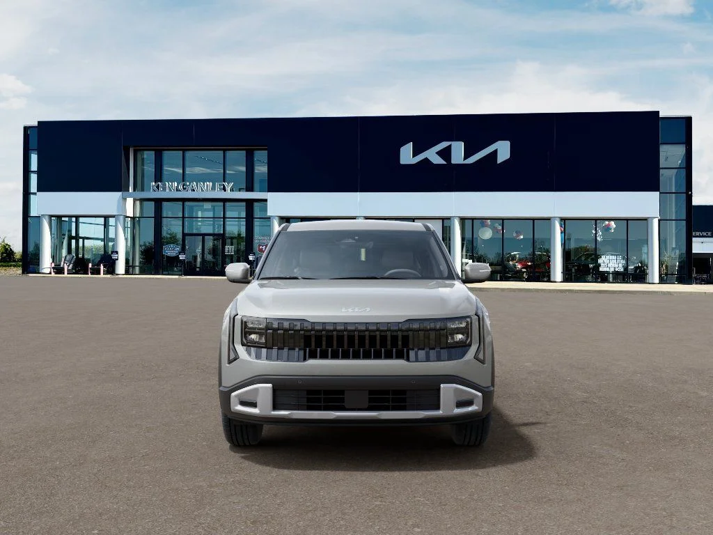 New 2027 Ivory Silver Kia LX image 2