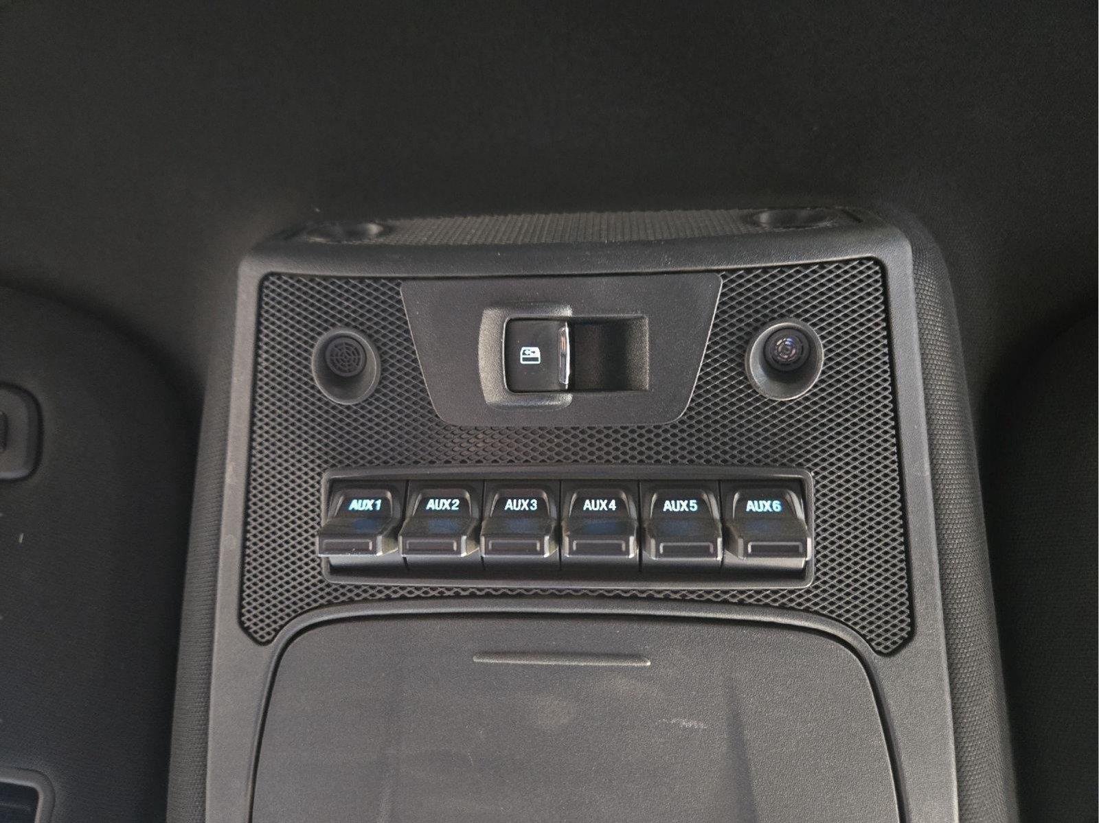 Used 2022 Iconic Silver Ford Lariat image 23