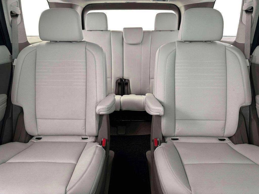 2026 Hyundai Palisade Limited - Photo 16