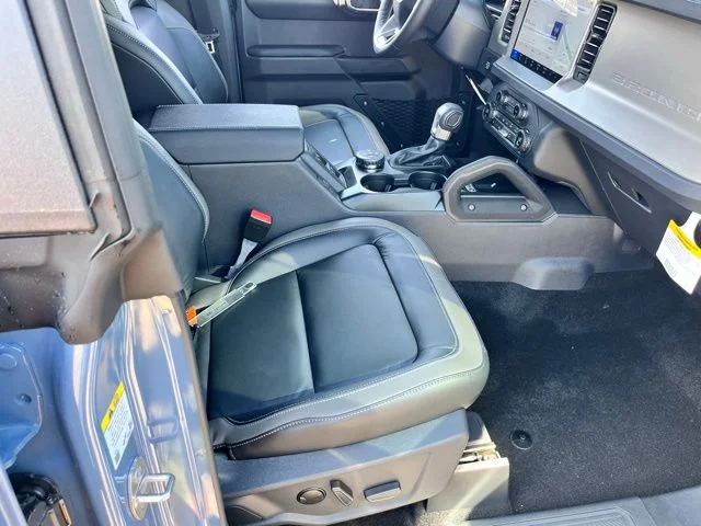2025 Ford Bronco 4-Door Outer Banks - Photo 17