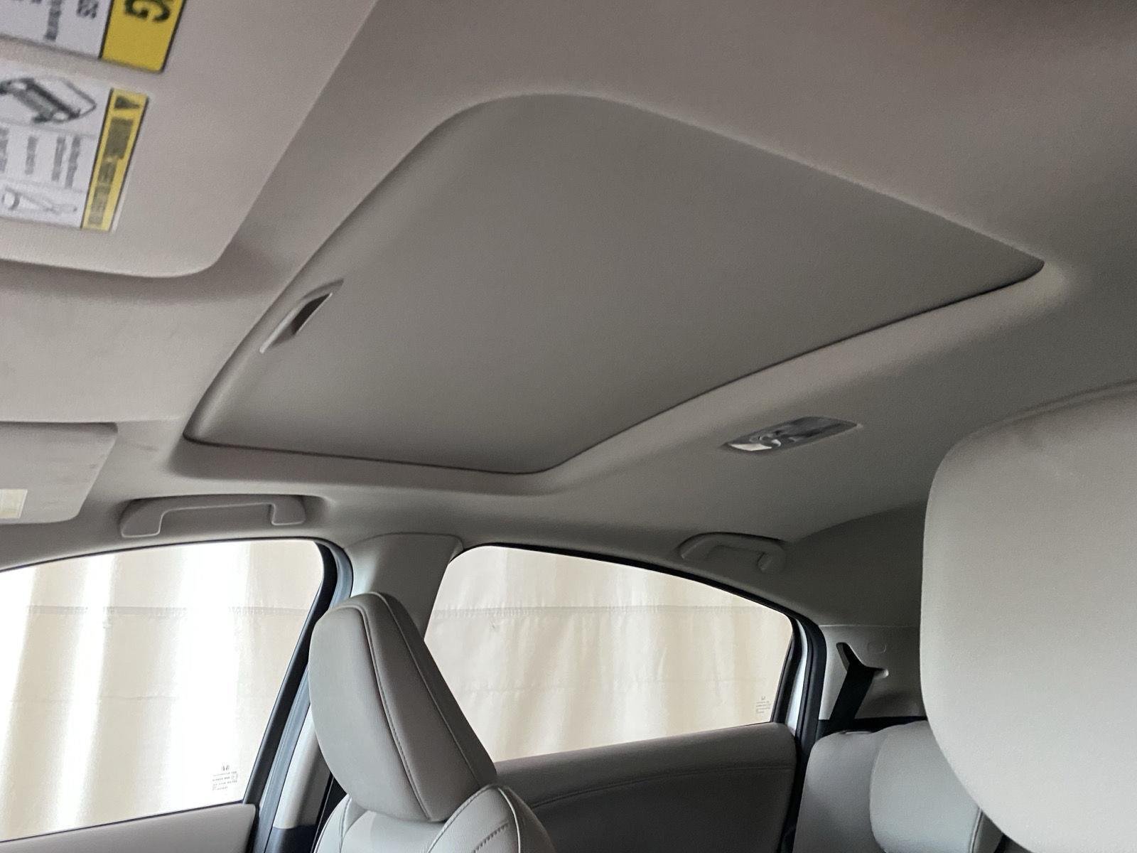 Used 2021 Platinum White Pearl Honda EX-L image 2