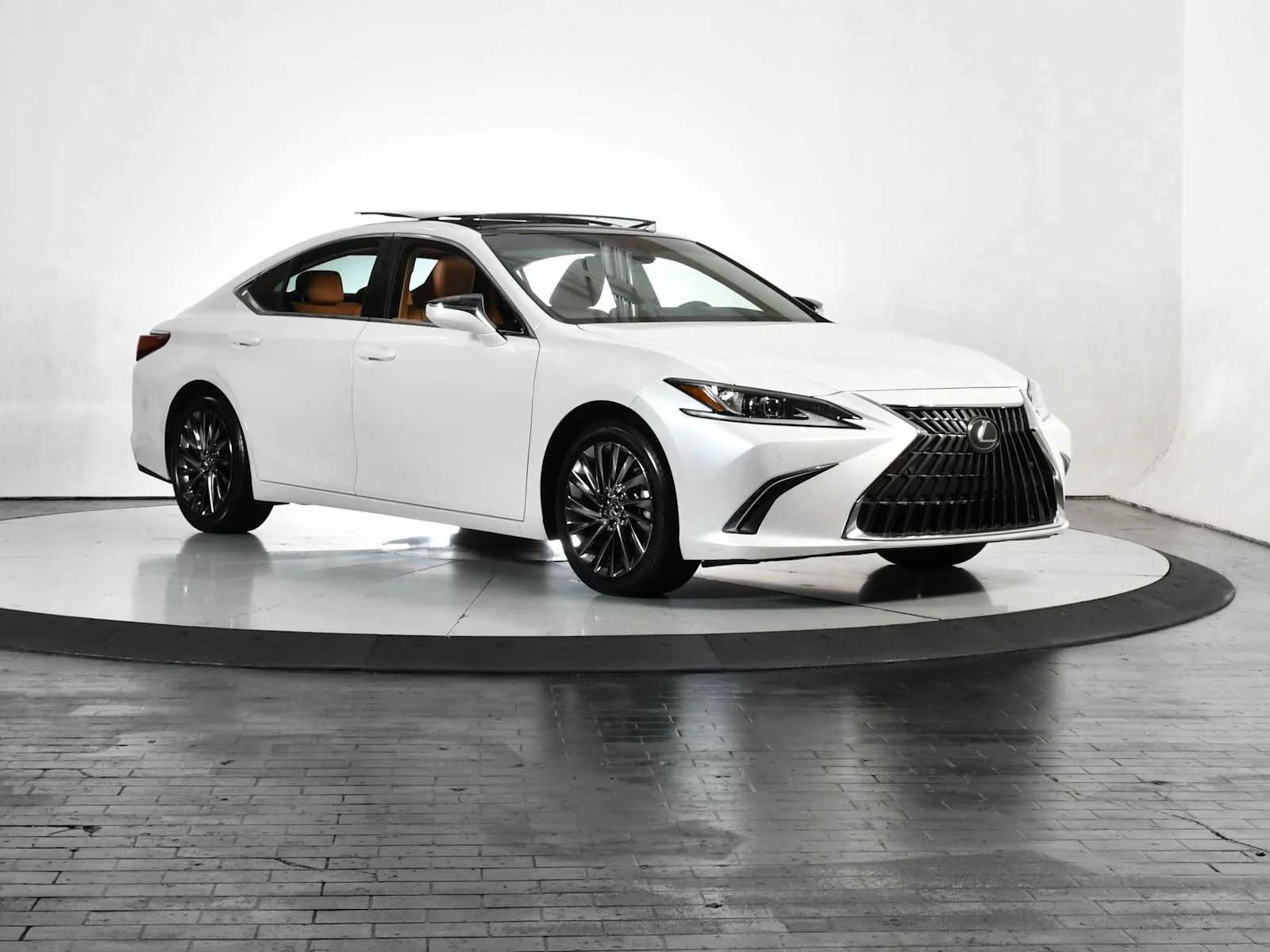 Certified Used 2024 Eminent White Pearl Lexus Luxury image 7