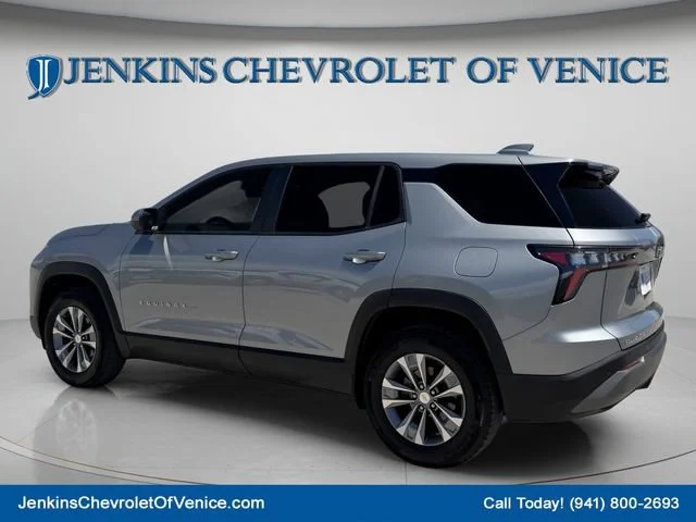 Used 2025 Sterling Gray Metallic Chevrolet LT image 8