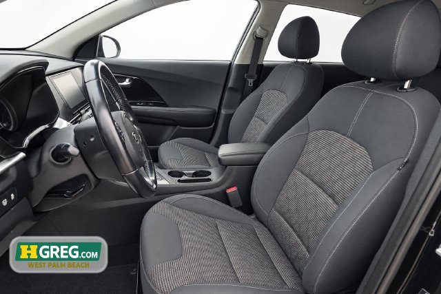 Used 2020 Aurora Black Pearl Kia LXS image 6