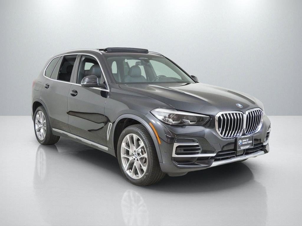 Used 2022 Black Sapphire Metallic BMW xDrive40i image 8