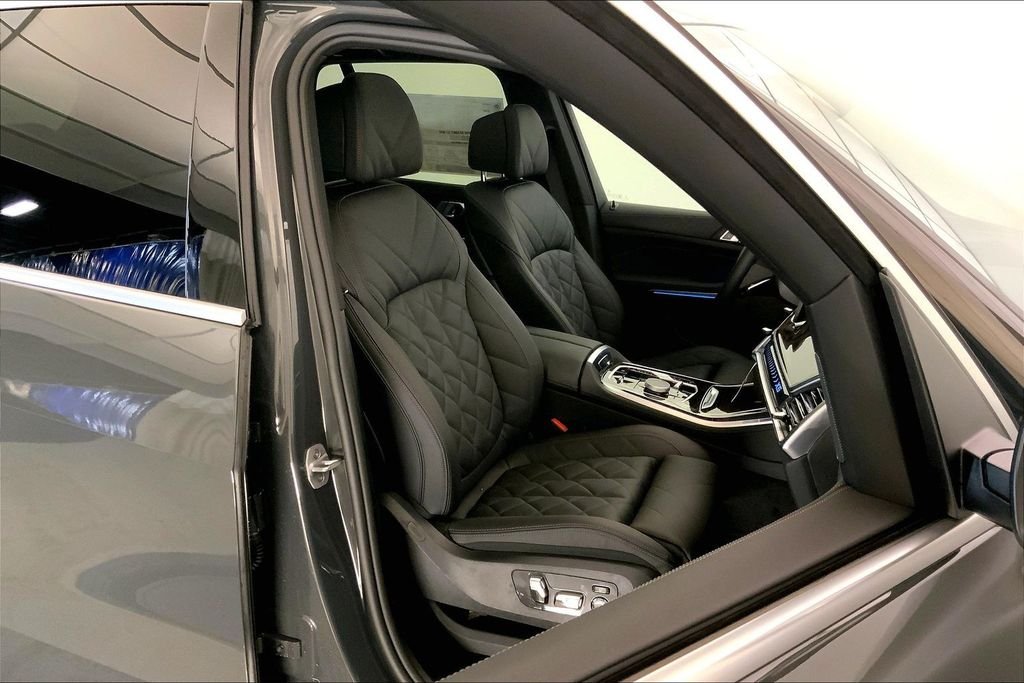 New 2026 Dravit Grey Metallic BMW  image 7
