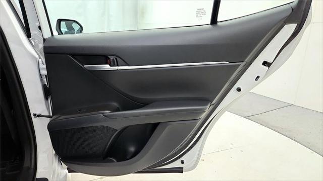 2023 Toyota Camry LE - Photo 26