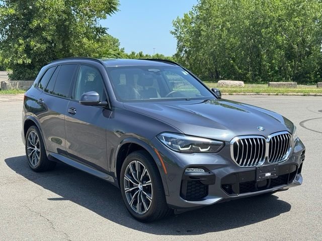 Used 2021 Gray BMW xDrive40i image 7