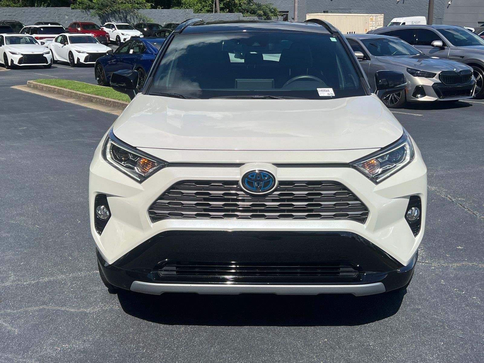 Used 2021 Blizzard Pearl w/Midnight Black Metallic Roof Toyota XSE image 2
