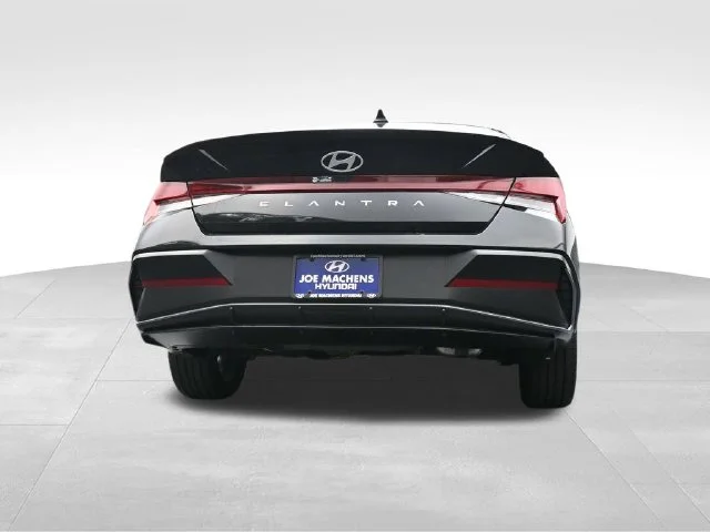 Used 2026 Black Hyundai SEL Sport Premium image 38