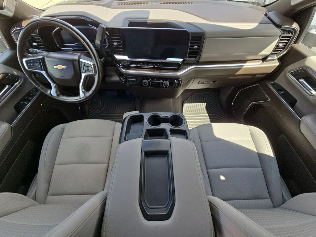 Used 2024 Gray Chevrolet LT image 21