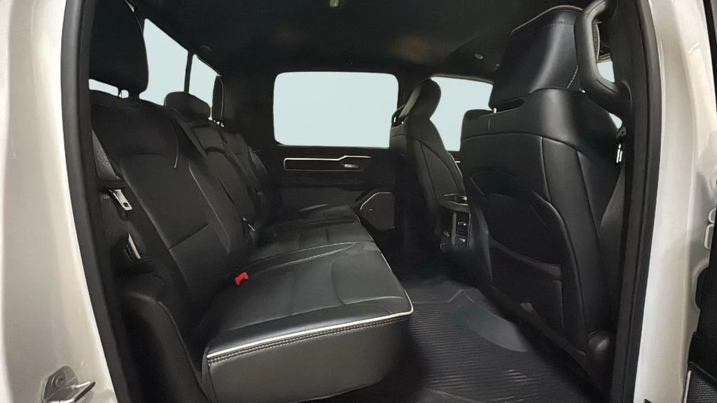 2026 RAM 1500 Laramie - Photo 18