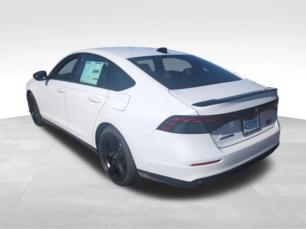 New 2026 Platinum White Pearl Honda Sport-L image 4
