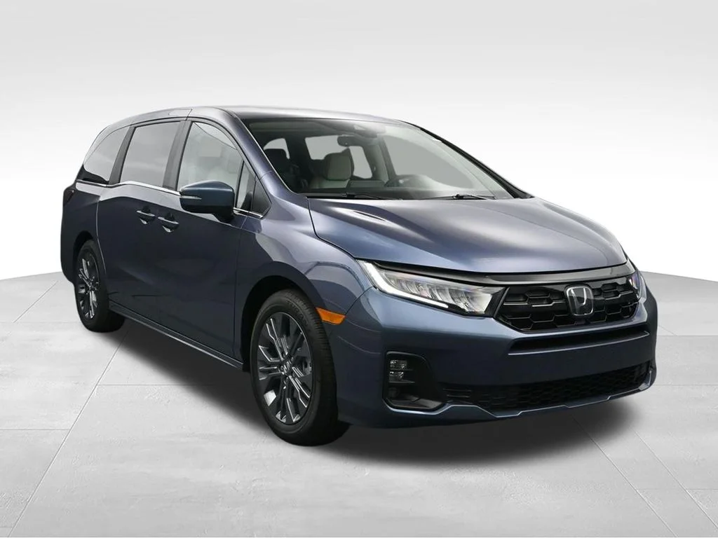 New 2026 Smoke Blue Pearl Honda Touring image 1