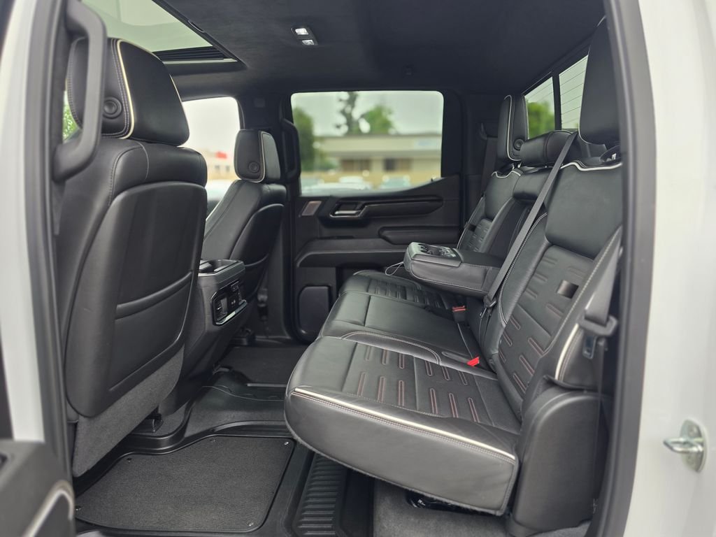 2023 GMC Sierra 1500 AT4X - Photo 17