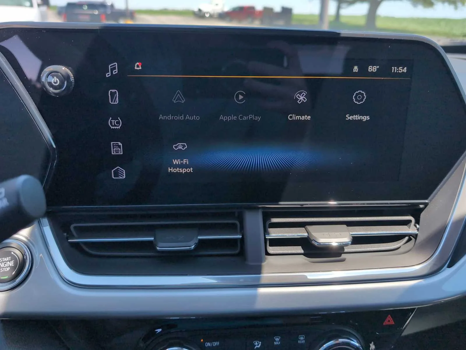 2026 Chevrolet Trax LT - Photo 13