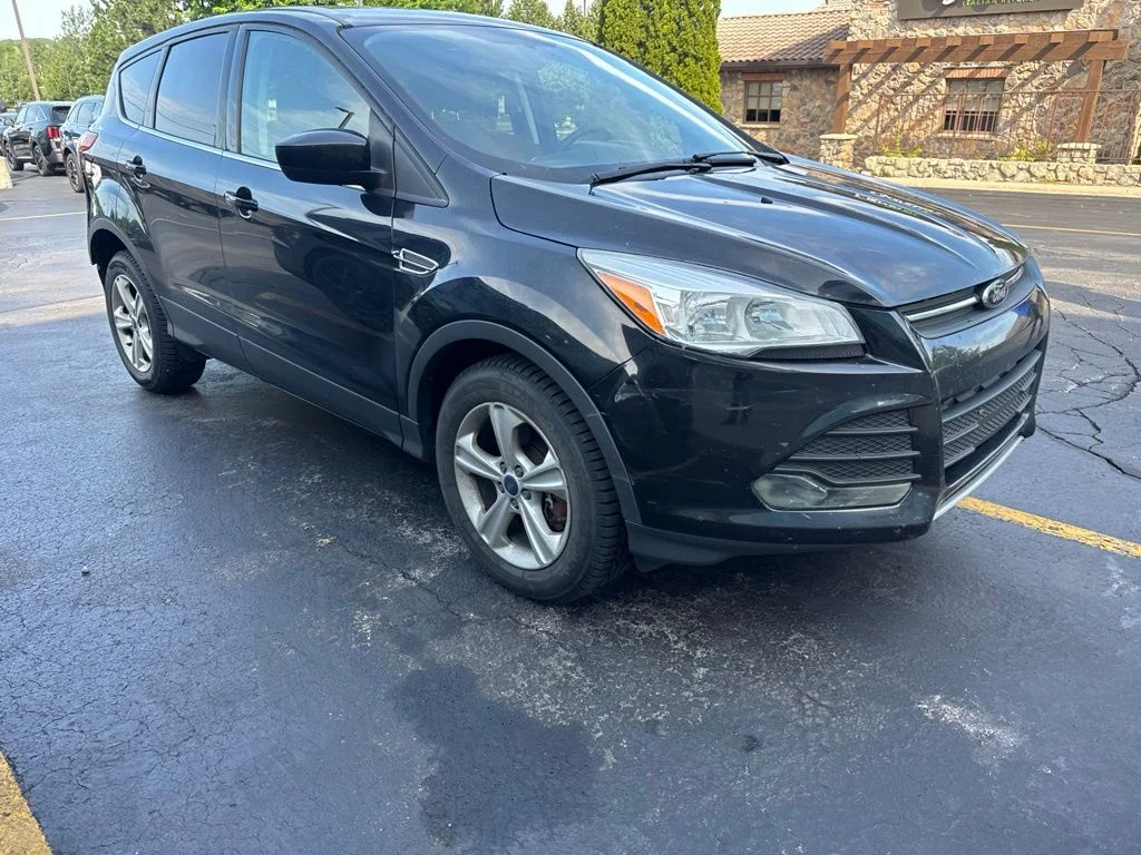 Used 2015 Tuxedo Black Ford SE image 8