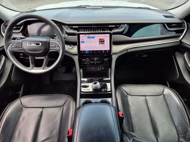Used 2022 White Jeep 4xe image 22