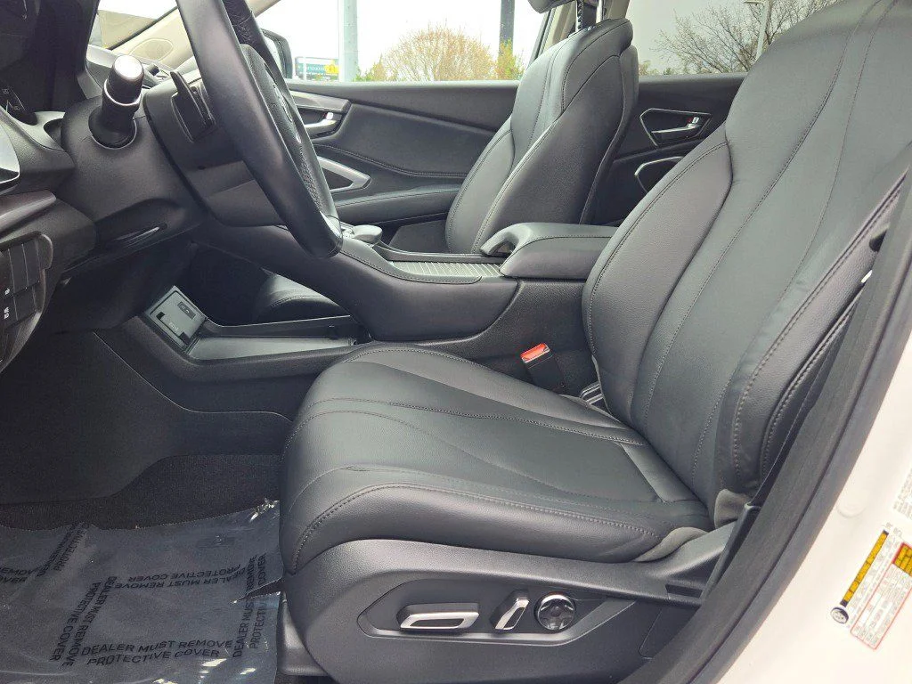 Used 2023 White Acura Base image 22