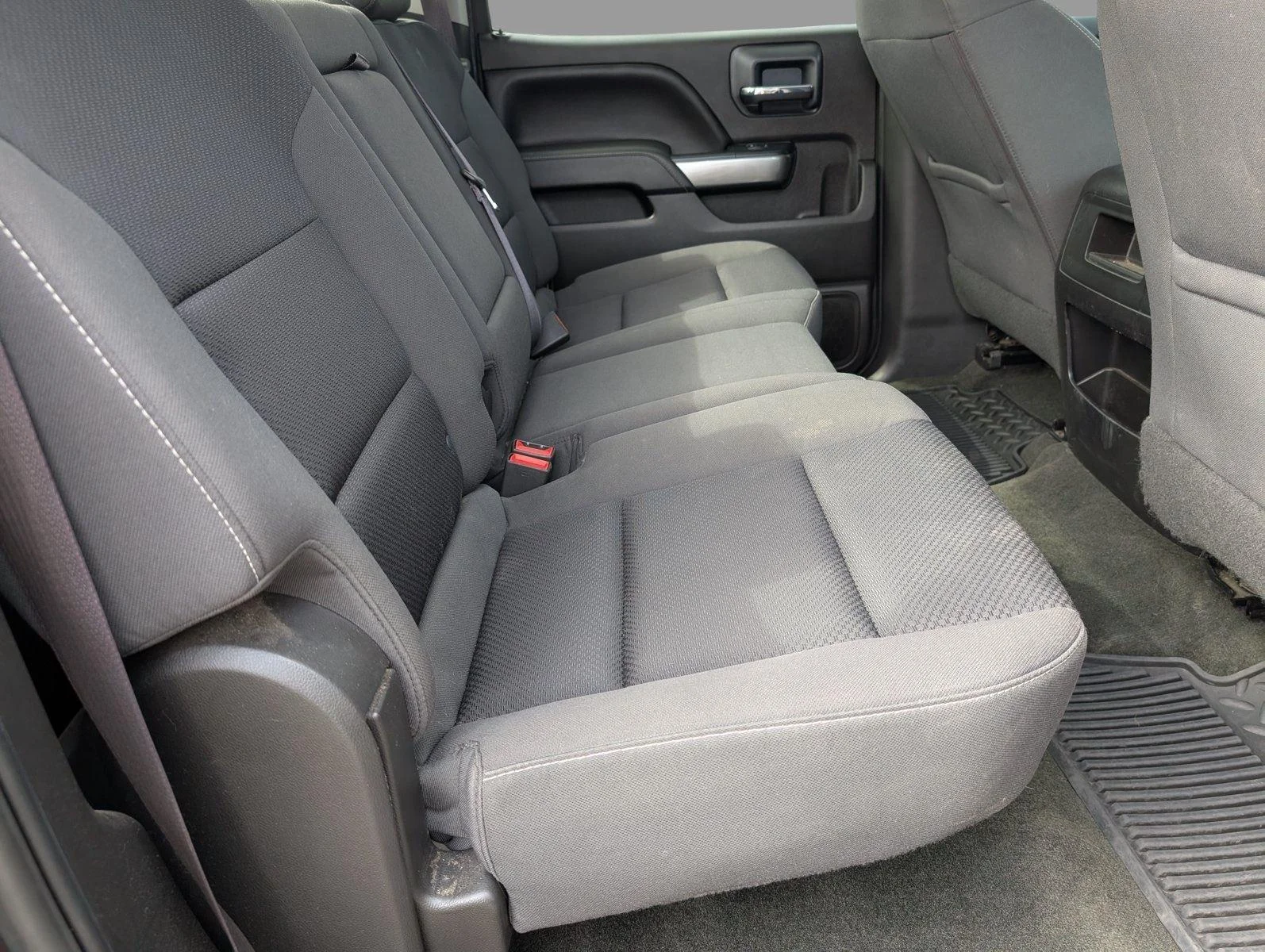 Used 2016 TUNGSTEN METALLIC Chevrolet LT image 37