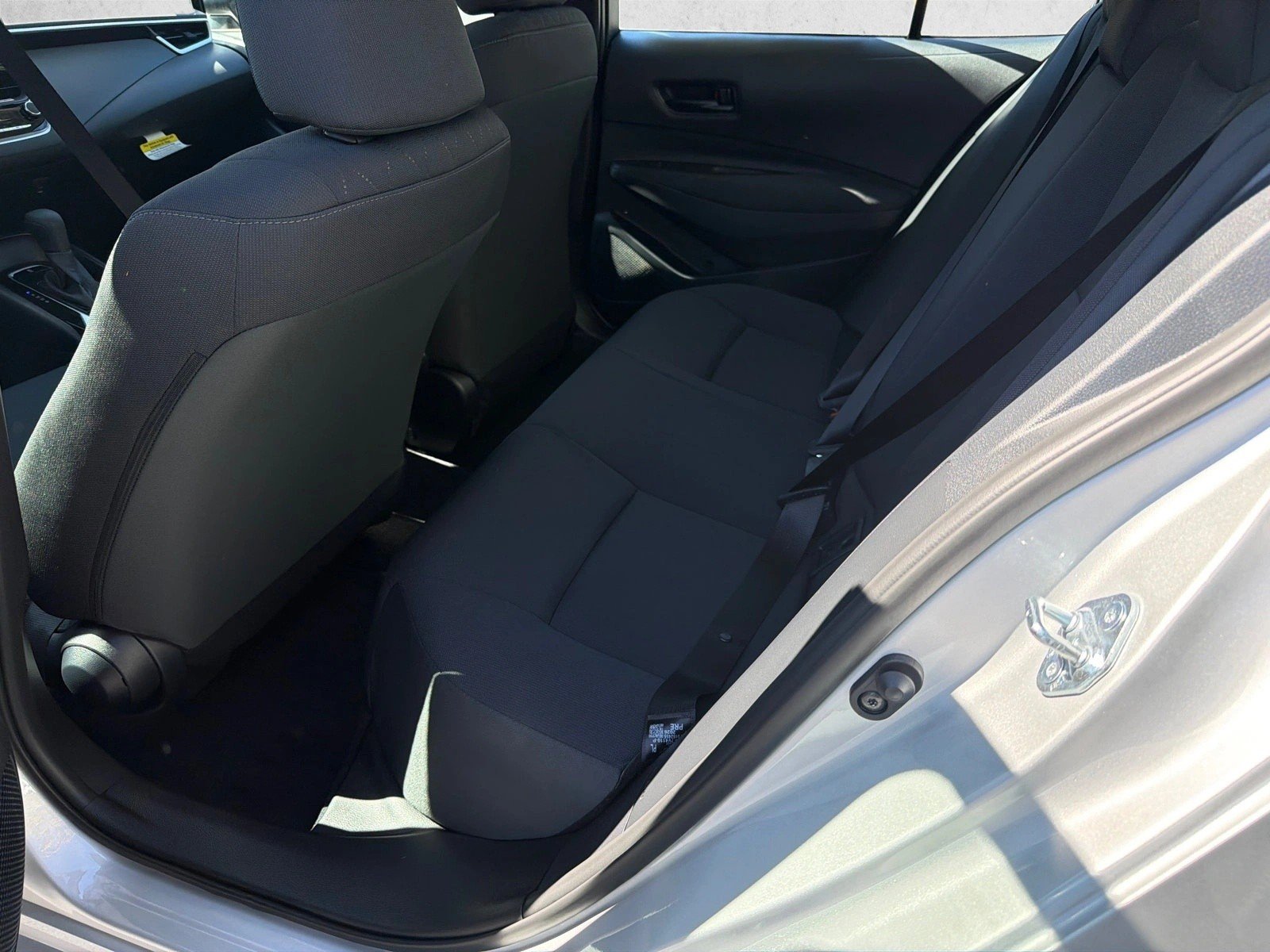 New 2027 Classic Silver Metallic Toyota LE image 20