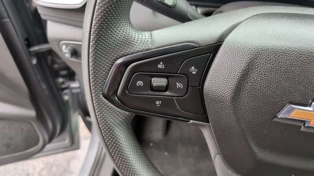 Used 2025 Gray Chevrolet LT image 16