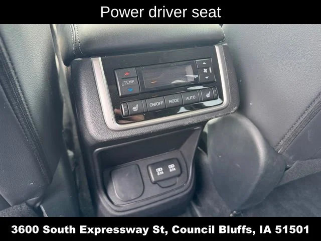 Used 2022 White Subaru Limited image 17