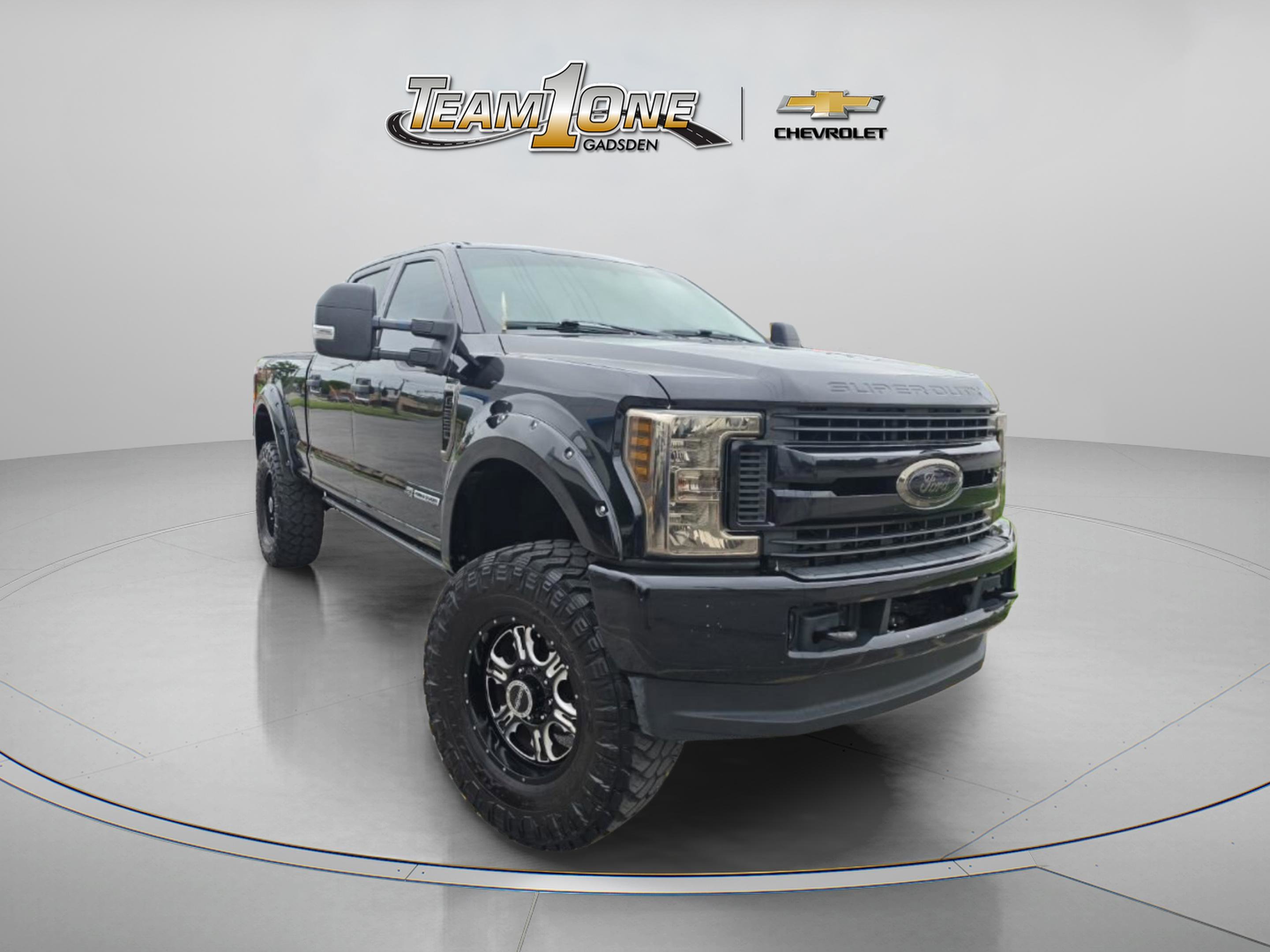 2019 Ford F-250 XL 4x4 Crew Cab 8' Box's photo