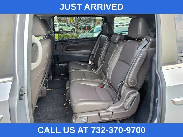 Certified Used 2022 Lunar Silver Metallic Honda EX-L image 22