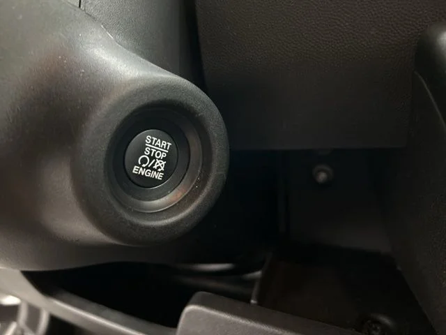 Used 2025 White Ram Base image 8