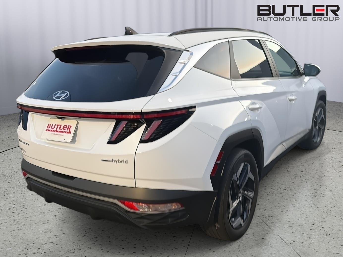 Used 2024 White Pearl Hyundai SEL Convenience image 8