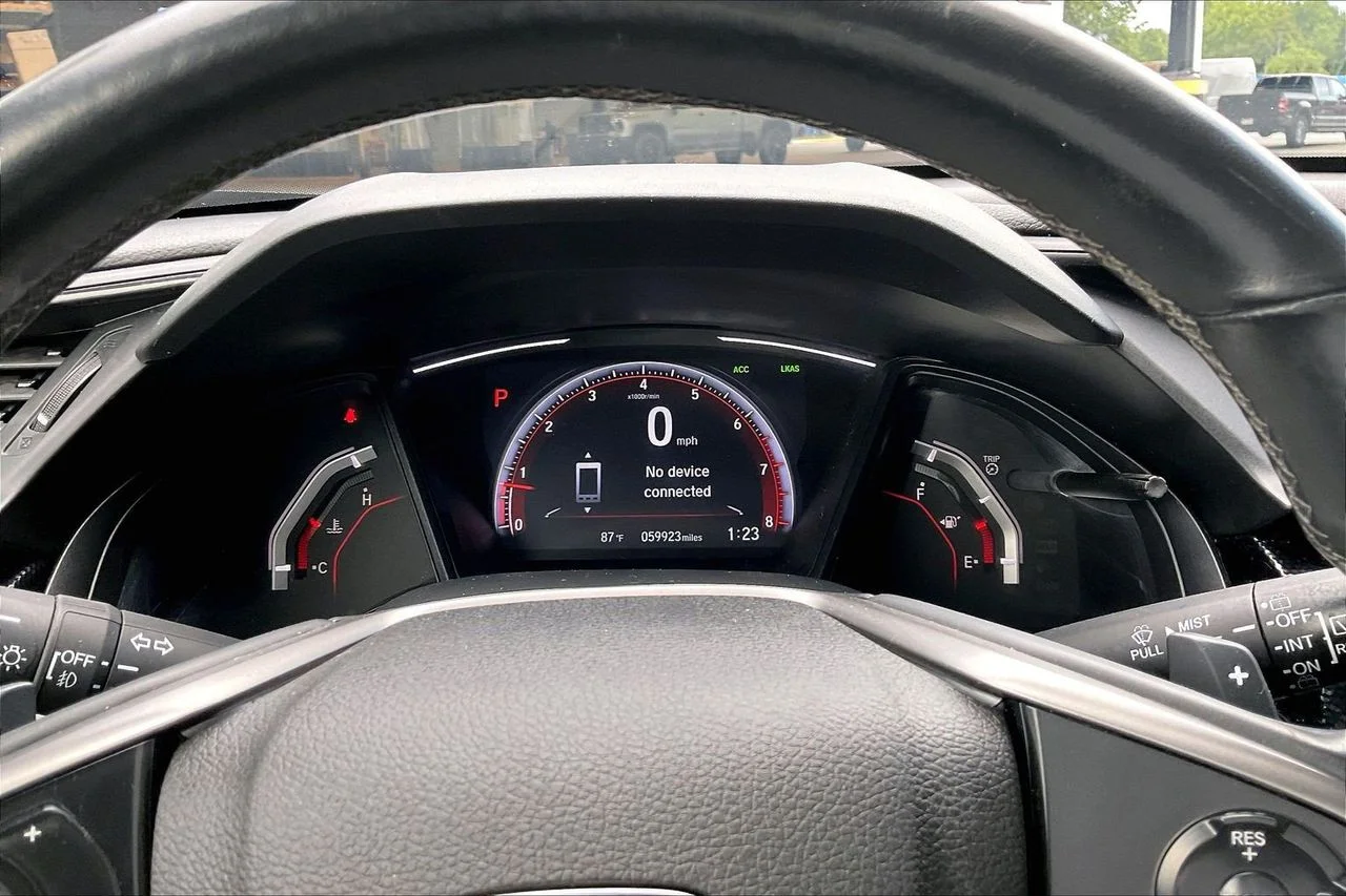 Used 2021  Honda Sport image 10