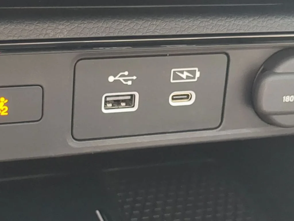 Used 2024 Black Honda EX-L image 19