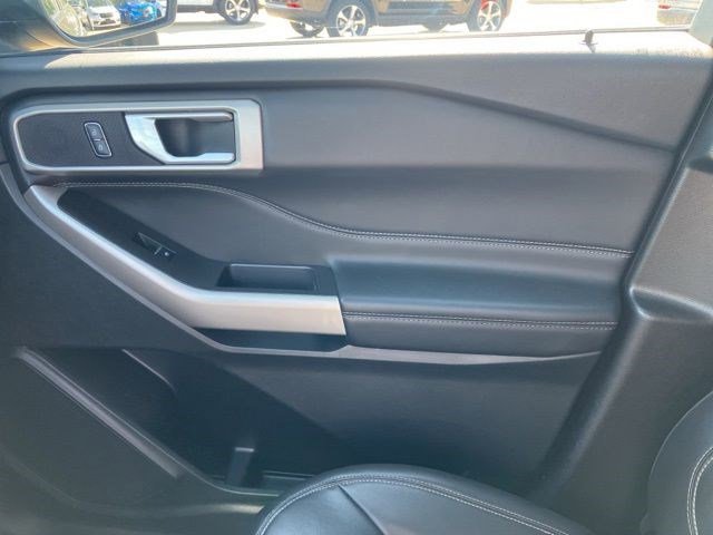 Used 2023 Carbonized Gray Metallic Ford XLT image 19