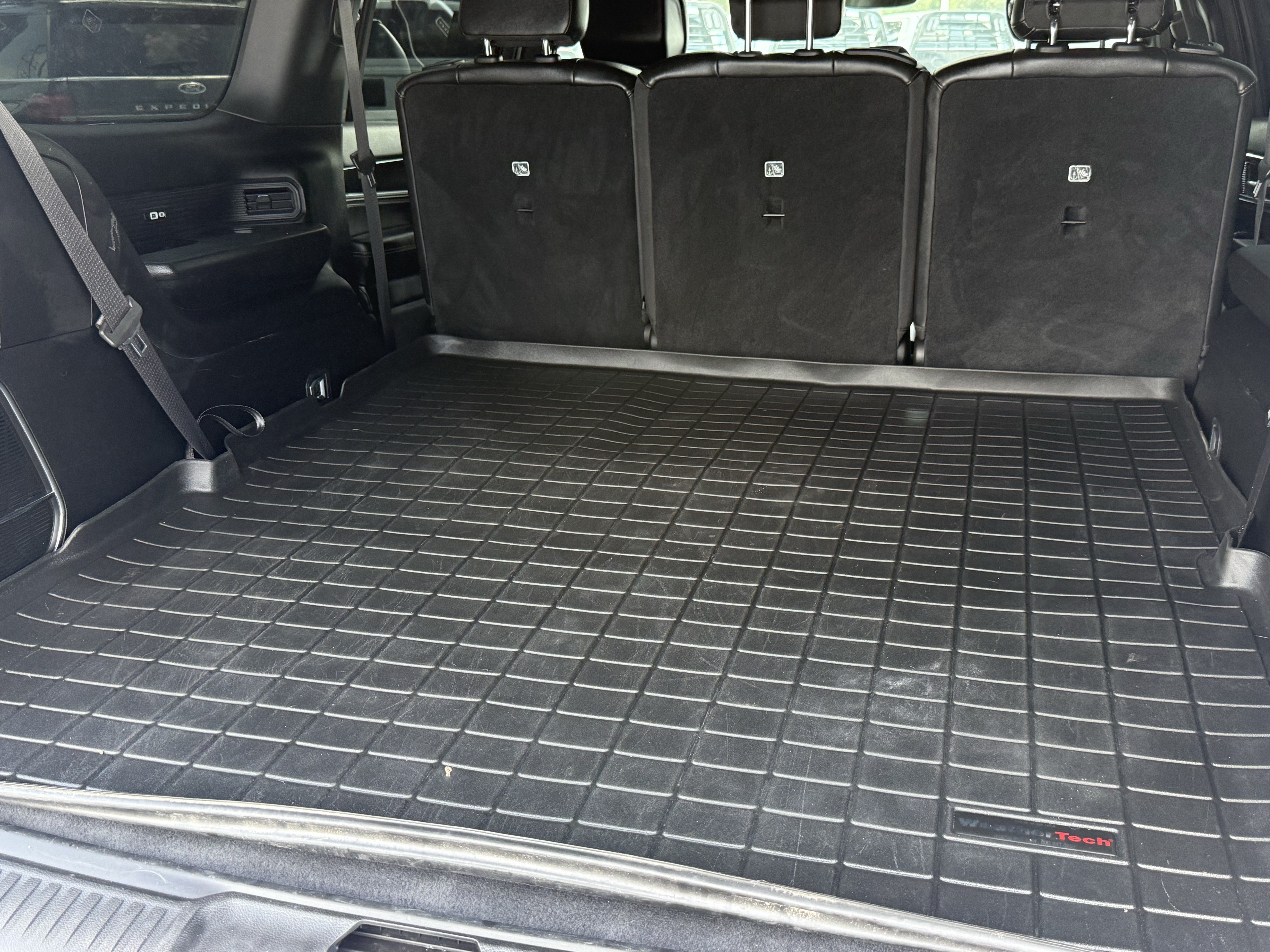 Used 2023 Bright White Clearcoat Jeep Base image 31