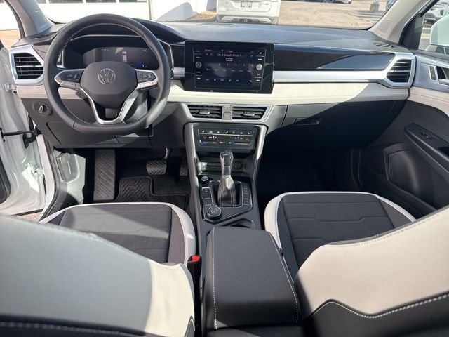 New 2026 Pure White Volkswagen 1.5T SE image 26