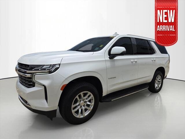 Used 2024 Iridescent Pearl Tricoat Chevrolet LT image 1