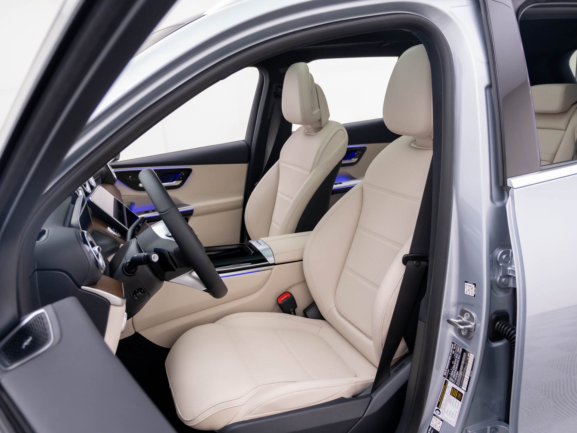 New 2026 Silver Mercedes-Benz GLC 300 image 54