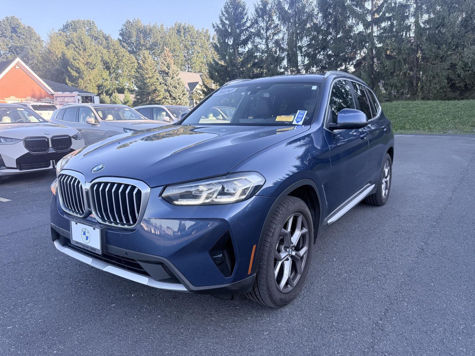 Used 2024 Phytonic Blue Metallic BMW xDrive30i image 3